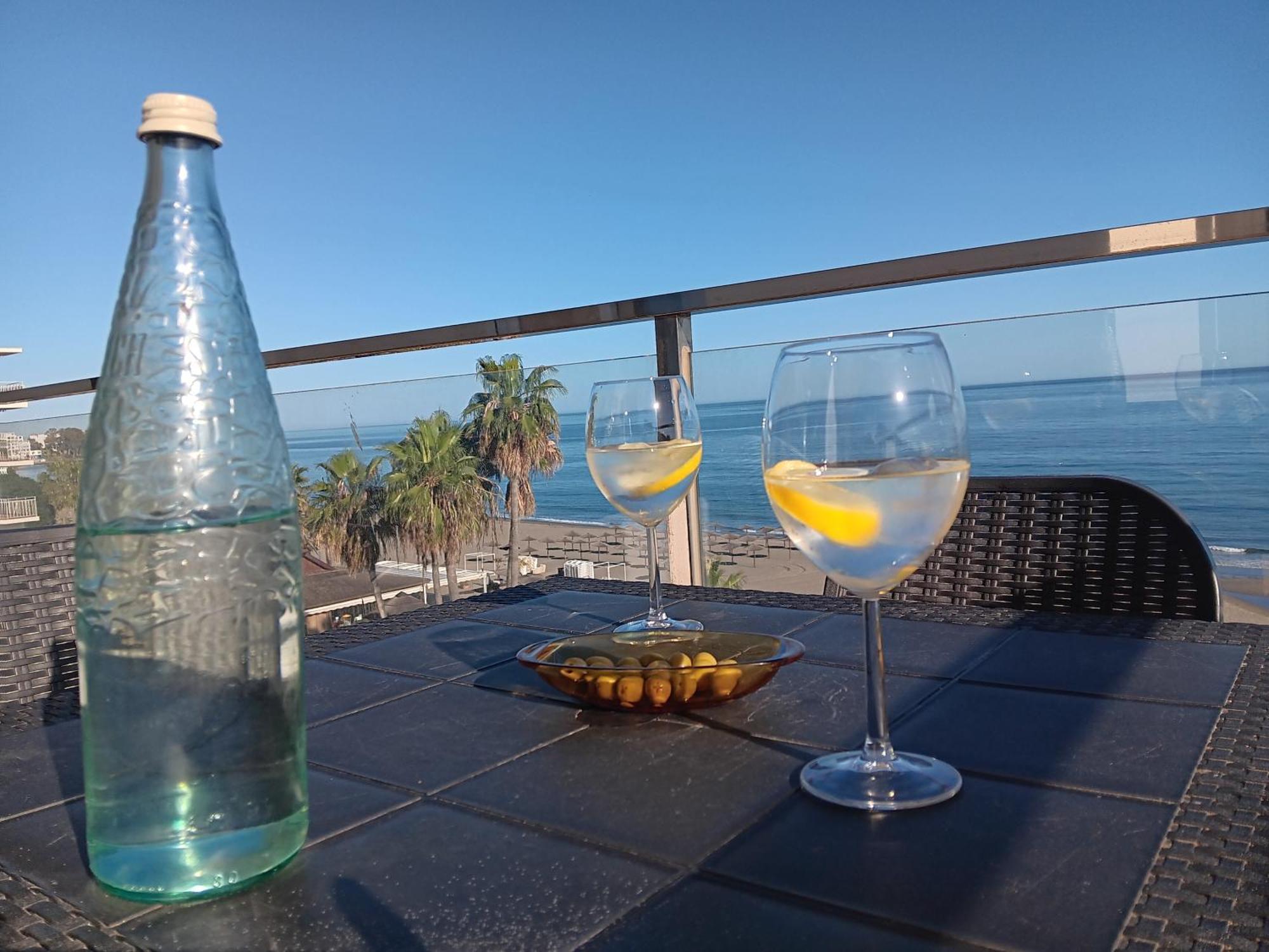 Alojamiento Iberia Playa Эстепона Экстерьер фото